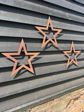 Load image into Gallery viewer, Set of 3 Rusty Metal Stars, Decorations For The Home And Garden.
