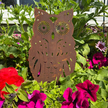 Load image into Gallery viewer, Rusty Metal Standing Owl Garden Ornament
