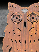 Load image into Gallery viewer, Rusty Metal Standing Owl Garden Ornament
