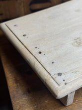 Load image into Gallery viewer, Wooden Pata Board Platter / Fruit Bread Antipasti Pizza Board Tray  / Display  P
