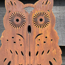 Load image into Gallery viewer, Rusty Metal Standing Owl Garden Ornament
