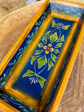Load image into Gallery viewer, Rustic Wooden Painted Tray Bowl / Bread Antipasti Decorative Serving Platter C

