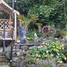 Load image into Gallery viewer, Large Rusty Metal Decorative Heart Garden Decoration
