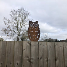 Load image into Gallery viewer, Rusty Metal Standing Owl Garden Ornament
