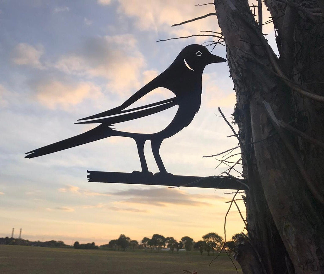 Rusty Metal Magpie Garden Decoration