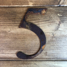 Load image into Gallery viewer, 5&quot; Classic Font Rusty Metal Alphabet Letters A-Z 0-9
